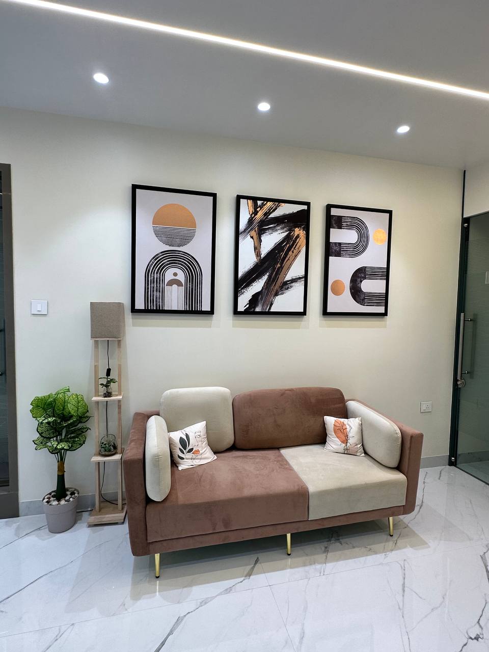 Cosmetic dental clinic interiors at Dr. Pithadia's, Kharghar